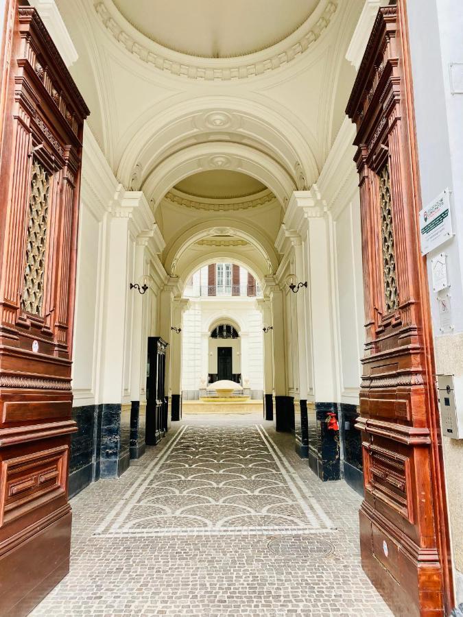 Piazza Amore Napoli Luxury Apartment Nel Cuore Di Napoli Buitenkant foto